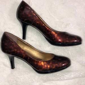 COACH AND FOUR Beautiful Heels Sz 8